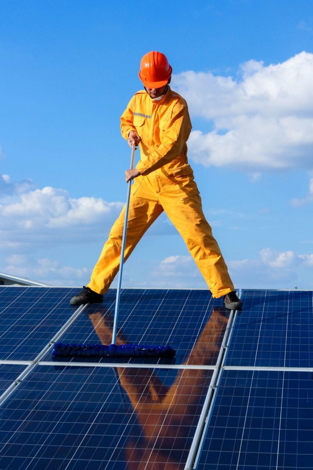 solar-panels-cleaning-gold-star-domestic-services